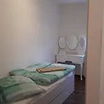 Traumreise Mit Balkon Zentral דירה פרידריכסהאפן