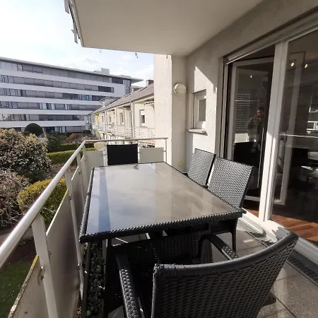 דירה Traumreise Mit Balkon Zentral פרידריכסהאפן