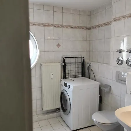 Traumreise Mit Balkon Zentral Apartman Friedrichshafen