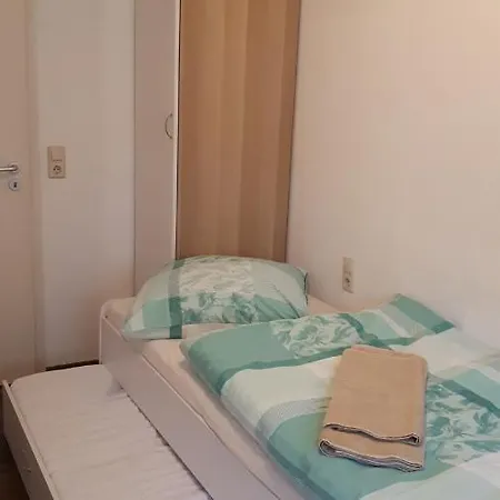 Traumreise Mit Balkon Zentral דירה פרידריכסהאפן